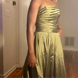 Stace’s prom dress